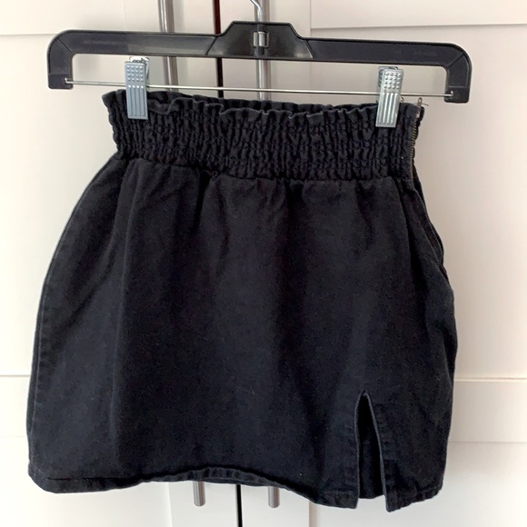 🎉 BOGO! 2/$12! Urban Outfitters BDG Mini - Picture 1 of 7